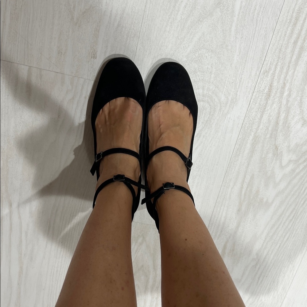 Black Suede Heels Gianni Bini size 10